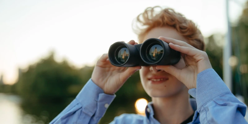 Examining your solar panels with binoculars